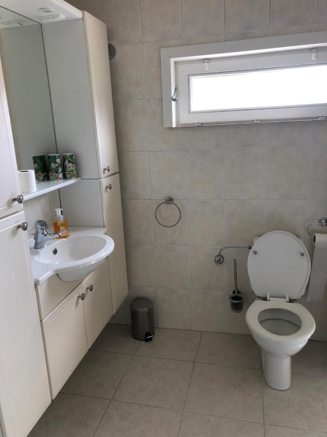 Huisje Op Den Diek Sint Kruis Ngoại thất bức ảnh